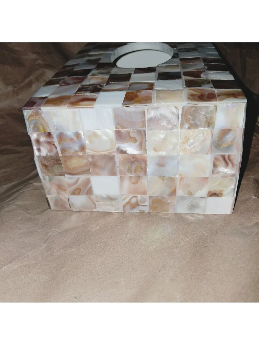 Milano NWT Mother Of Pearl Mosaic Rectagular Tissue Box Cover In Cream/Brown